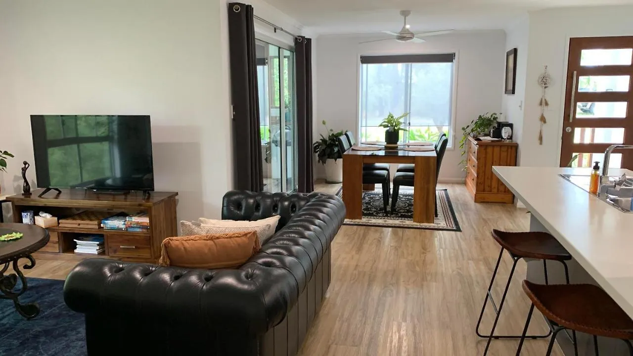 Bush Beach Retreat Apartment Caloundra